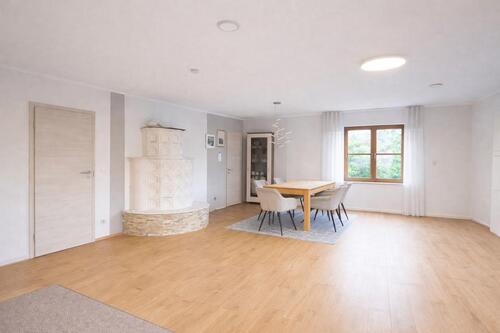 Foto - 8 Zimmer Doppelhaushälfte in Uettingen