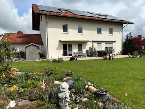 Foto - Provisionsfrei- Doppelhaus mit gepflegtem Garten, Pool und Garten