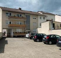 ++ PKW-Stellplatz in abgeschlossenem Innenhof - DreieichSprendlingen ++