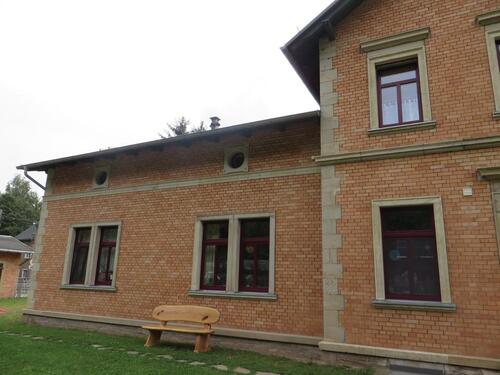 Foto - Vermiete helle kleine Wohnung im EG