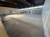 Foto - Gewerbehalle Lagerhalle Werkstatt 580m² - Großes Sektionaltor
