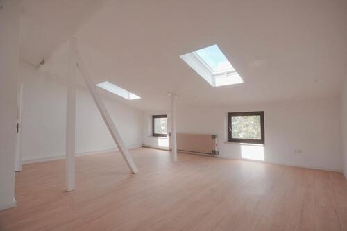 Foto - 3 Zimmer Dachgeschoßwohnung zur Miete in Mülheim an der Ruhr