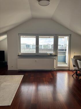 Foto - 2 Zimmer Dachgeschoßwohnung zur Miete in Obertshausen
