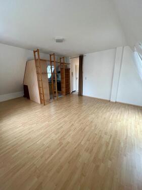 Foto - 2 Zimmer Dachgeschoßwohnung zur Miete in Oettingen in Bayern