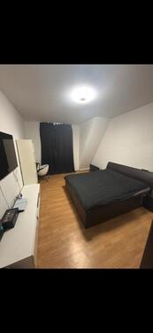 Foto - WG-Zimmer mit Balkon an der Uni