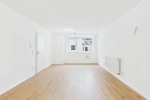 Foto - Großzügige & Moderne 2-Zimmer EG Wohnung mit Einbauküche, Keller und Altbau-Highlights!