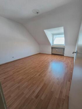 Foto - Schöne 3-Zimmer-Dachgeschosswohnung, 65qm