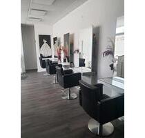 Friseursalon in Bobingen - 953,00 EUR Kaltmiete, ca.  48,00 m² in Königsbrunn (PLZ: 86343)