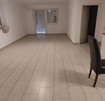 Biete 4 Zi.Wohnung+Garage+Balkon+Keller Rottenburg 84056 01.04. - Rottenburg an der Laaber