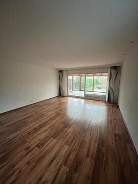 Foto - Großzügige 3-Zimmer-Wohnung mit Wintergarten & Garten für Paare