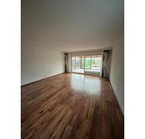 Großzügige 3-Zimmer-Wohnung mit Wintergarten & Garten für Paare - Halstenbek