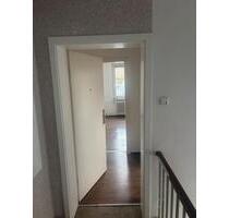 Schöne DG-Wohnung mit 36,20 m² – gemütlich & zentral (Ge-Buer) - Gladbeck Brauck