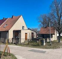 REIHENENDHAUS MIT GARTEN & BAUGENEHMIGUNG – VIEL POTENZIAL - Leegebruch