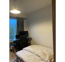 Schreibtisch monatlich zur Miete oder ganzer Raum - München Moosach