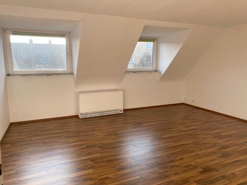Foto - Helle 3-Raum-Dachgeschosswohnung (62,69 qm) am Klinikum