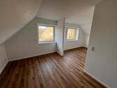 Foto - Sanierte 2,5 Zimmer Wohnung mit Terrasse und Stellplatz