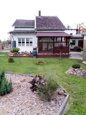 Foto - Charmantes Einfamilienhaus in Deetz – Viel Platz, Garten & Kamin