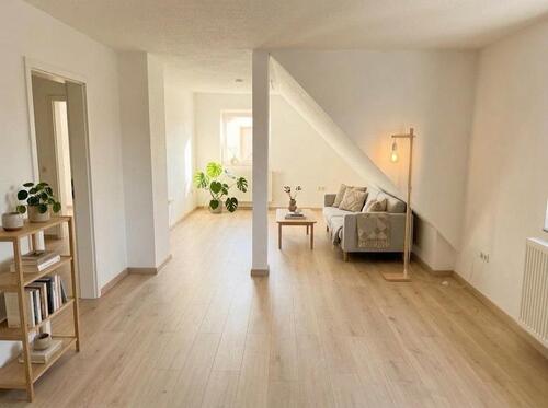 Foto - Helle 2,5-Zimmer-DG mit KücheKellerGarten in Vellmar 590€ + NK