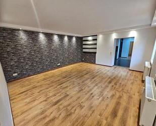 Moderne 4-Raum-Wohnung mit 99 m² + großer Terrasse + EBK in Cottbus Uni Nähe