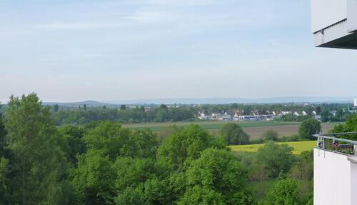 Foto - Schicke 2-Zimmer-Wohnung mit traumhaften Ausblick und Balkon