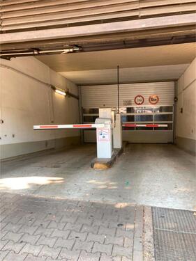 Foto - Saubere und helle Tiefgaragenstellplätze in Düsseldorf (Stadtbezirk 2)