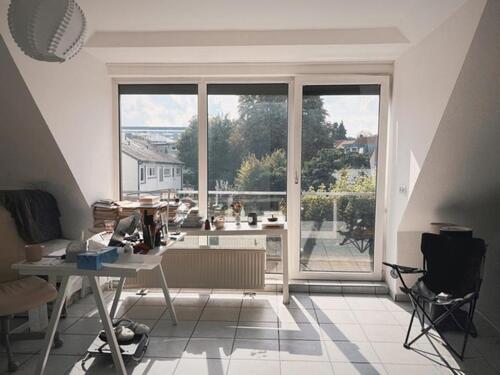 Foto - Ruhig und Uni-nah: gepflegte Dachgeschosswohnung mit Balkon