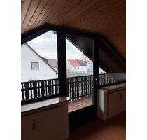 Großzügige 2,5-Zimmer-DG-Wohnung mit Balkon (Beschreibung lesen) - Königsbrunn