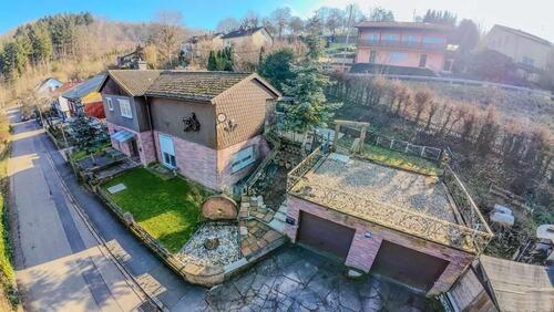 Foto - Freistehendes EFH mit Einliegerwohnung