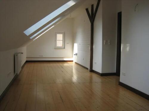 Foto - Attraktive 2-Zimmer-Dachgeschosswohnung mit Dachterrasse