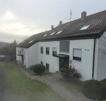 Von Privat: Ruhige 3-Zi. DG Wohnung (86qm) Balkon, EBK, Gäste-WC, - Stuttgart Sillenbuch