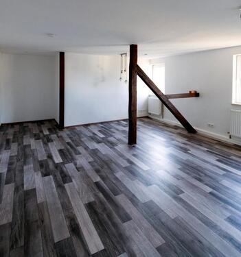 Foto - Hochwertig kernsanierte Dachgeschoss 2,5 Zimmer-Wohnung 61qm²