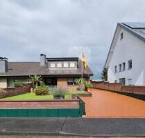 Verkauf EFH - 695.000,00&nbsp;EUR Kaufpreis, ca.&nbsp; 180,00&nbsp;m&sup2; in Wesseling (PLZ: 50389)