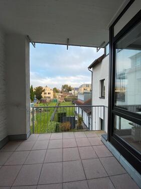 Foto - 3.5 Zimmer Wohnung mit großer Loggia und Gartenmitnutzung Bockum