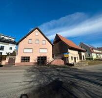 Sanierungsbedürftiges Haus auf großem Grundstück - Gerstetten