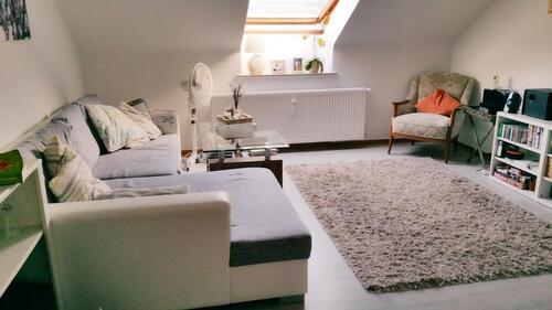 Foto - 3 Zimmer DG-Wohnung - 430,00&nbsp;EUR Kaltmiete, ca.&nbsp; 64,00&nbsp;m&sup2;