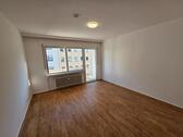 Foto - Helle frisch tapezierte 2 Zimmerwohnung mit Balkon, 500m zur HTW
