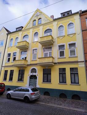 Foto - DG-Wohnung mit Kaminofen in der Oststadt, nur für Altbaufreunde