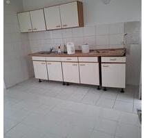 1. 12 Zimmer - 720,00 EUR Kaltmiete, ca.  38,00 m² in Karlsruhe (PLZ: 76187) Knielingen