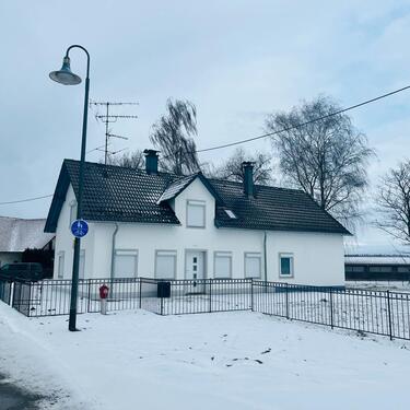 Foto - Einfamilienhaus mit Einliegerwohnung zu verkaufen