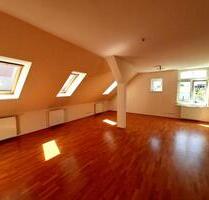 Schelfstadt Schwerin helle Dachgeschosswohnung ca. 72m²