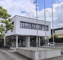 Freistehende Büro-, Praxis oder Geschäftsgebäude mit 23 Stellplät - Wiesbaden Mainz-Amöneburg