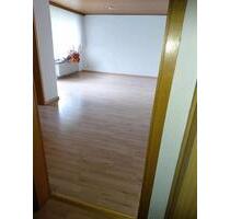 Helle 3 Zi. Teilm. Renov. Ab Mai. Nähe Kreishaus 800KM zzgl. NK - Detmold