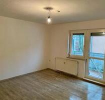 Schöne 1-Zimmer-Wohnung mit Balkon und Einbauküche in Rödental