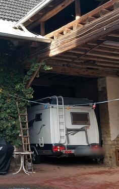 Foto - Stellplatz für Wohnwagen oder Wohnmobil