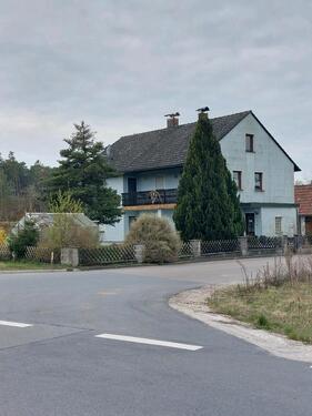 Foto - Wieder Verfügbar - 2FH mit 2.700 qm Grund und Baumöglichkeit