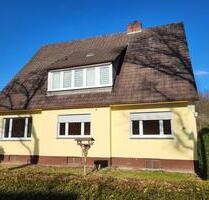 ruhig gelegene 4 Zimmer Wohnung in einem 3 Familien Haus - Bad Berleburg