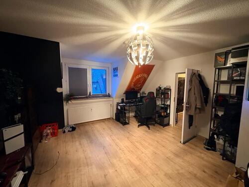 Foto - 3 Zimmer Dachgeschoßwohnung zur Miete in Burg (Dithmarschen)