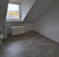 Große Dachgeschosswohnung 110 m² zentrale Lage - Schwerte