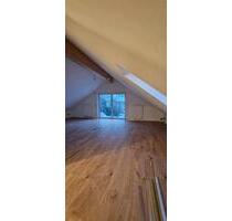Helle neu ausgebaute Dachgeschosswohnung - Erstbezug - Burgkirchen an der Alz