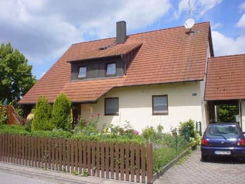 Foto - 4 Zimmer Wohnung mit Balkon - 700,00 EUR Kaltmiete, ca.  110,00 m²